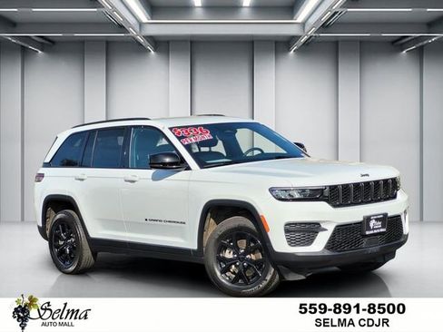 Used 2024 Jeep Grand Cherokee Altitude AWD/4WD image 1