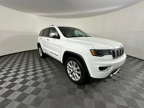 Used 2017 Jeep Grand Cherokee Limited w/ Luxury Group II AWD/4WD image 23