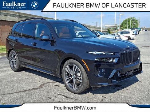 New 2027 BMW X7 xDrive40i w/ M Sport Package AWD/4WD image 1