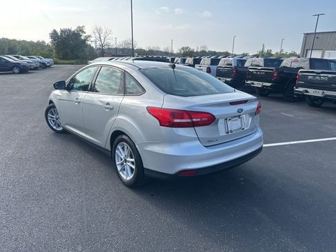 Used 2018 Ford Focus SE image 5