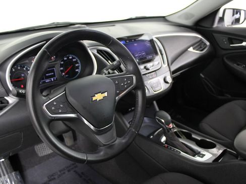 Used 2022 Chevrolet Malibu RS w/ LPO, Floor Liner Package image 16