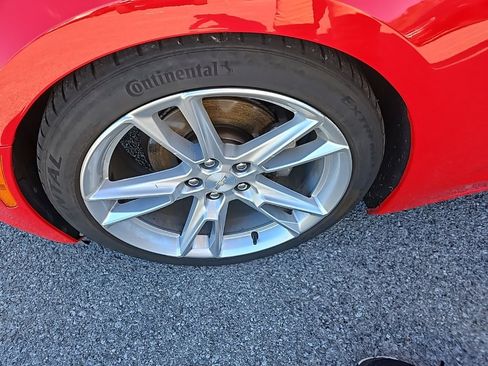 Used 2019 Chevrolet Camaro LT w/ RS Package image 13