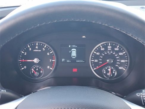 Used 2022 Kia Telluride EX w/ EX Premium Package image 21