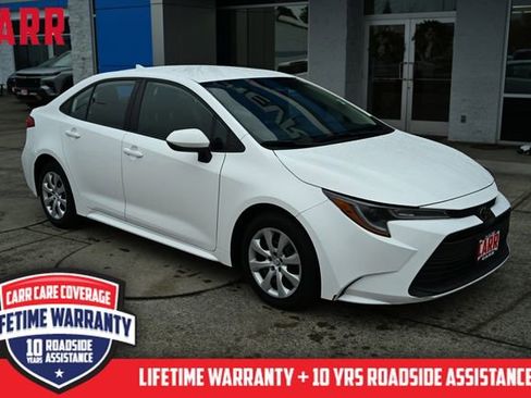 Used 2023 Toyota Corolla LE image 2