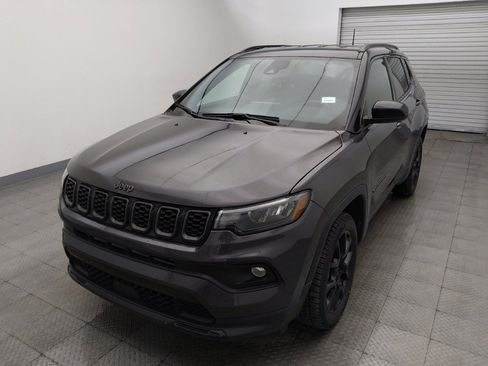 Used 2024 Jeep Compass Latitude w/ Convenience Group AWD/4WD image 15