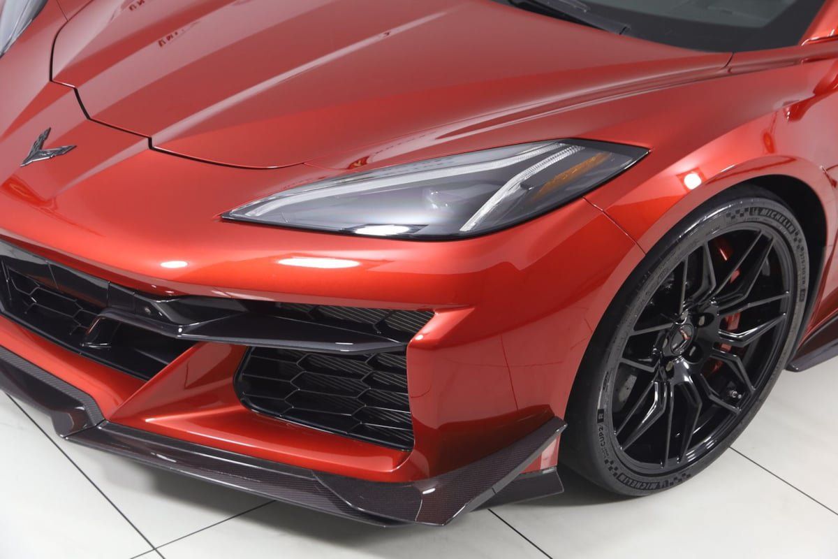 Used 2025 Chevrolet Corvette Z06 w/ Z07 Performance Package RWD image 97