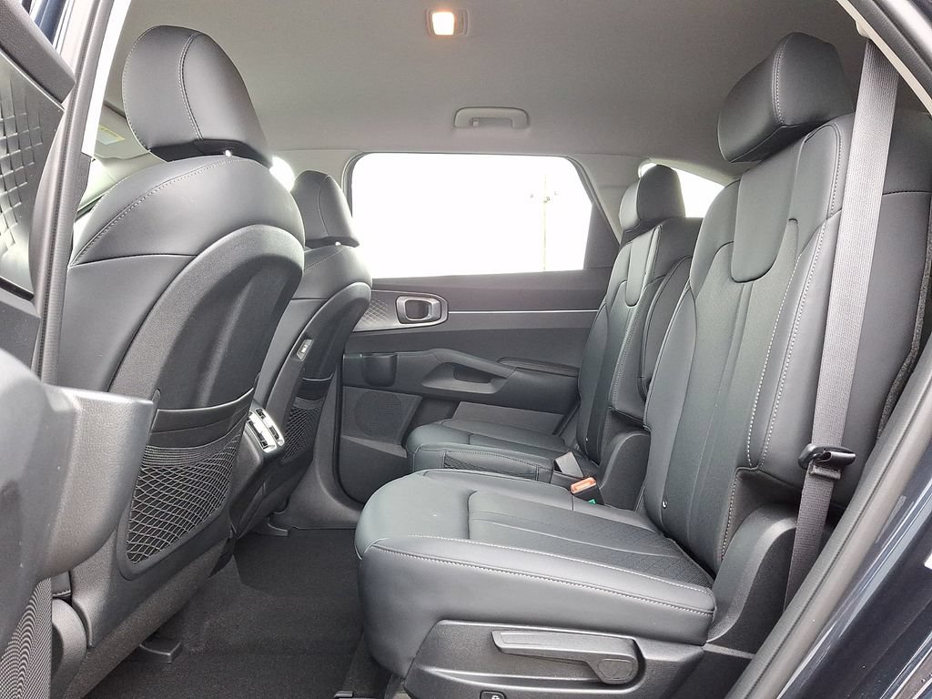 Used 2023 Kia Sorento EX AWD/4WD image 10