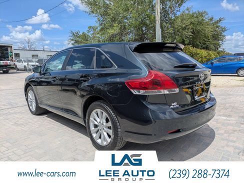 Used 2014 Toyota Venza LE FWD image 5
