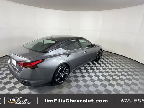 Used 2023 Nissan Altima 2.5 SR image 8