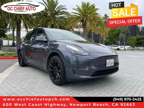 Used 2024 Tesla Model Y Long Range RWD image 1