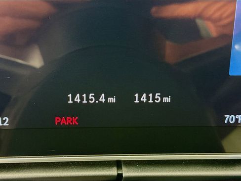 Used 2025 Mercedes-Benz C 300 4MATIC Sedan image 13