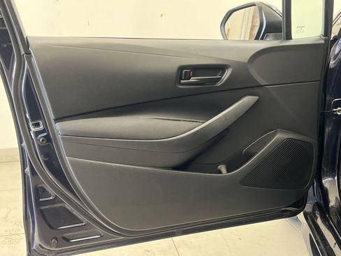 Used 2022 Toyota Corolla LE FWD image 33