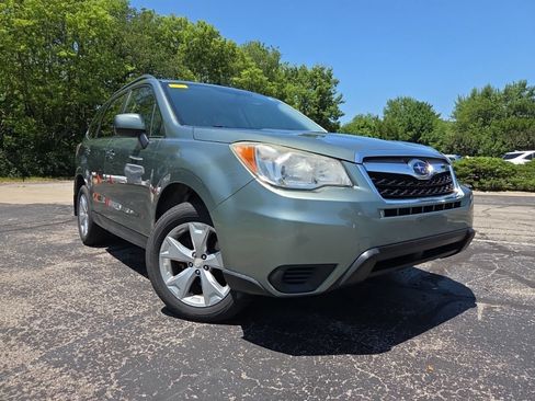 Used 2014 Subaru Forester 2.5i Premium w/ All-Weather Package AWD/4WD image 21