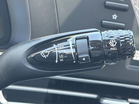 New 2026 Hyundai Elantra SEL Sport FWD image 17