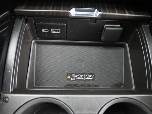 Used 2022 GMC Yukon XL Denali w/ Denali Ultimate Package image 30