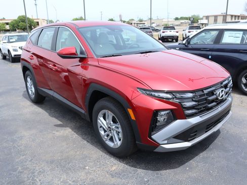 New 2026 Hyundai Tucson SE FWD image 1