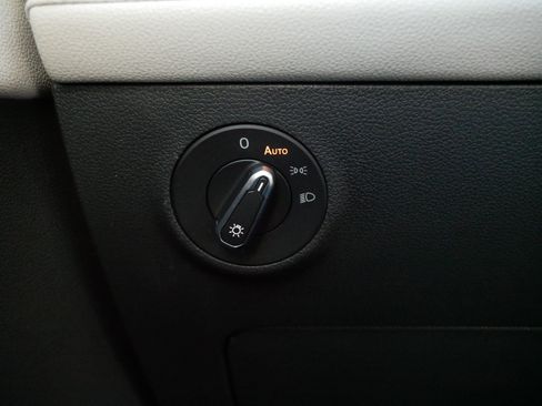 Certified 2025 Volkswagen Taos S AWD/4WD image 24