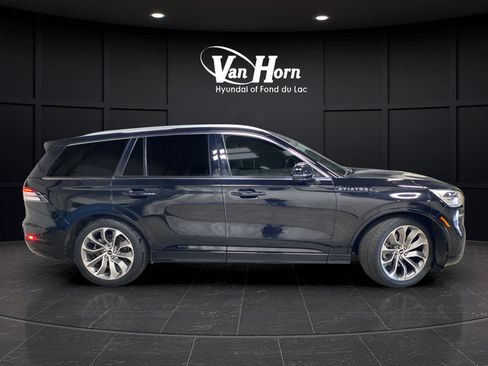 Used 2021 Lincoln Aviator Grand Touring w/ Equipment Group 302A AWD/4WD image 6