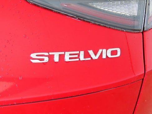 New 2025 Alfa Romeo Stelvio Sprint image 8