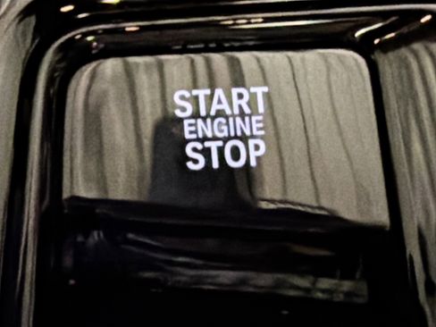 New 2026 BMW 550e xDrive w/ Executive Package image 37