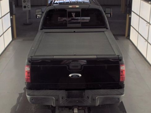 Used 2015 Ford F250 Lariat w/ Lariat Interior Package AWD/4WD image 5