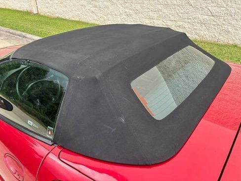Used 2000 Chevrolet Corvette Convertible RWD image 12