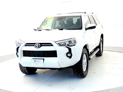 Certified 2022 Toyota 4Runner SR5 image 2