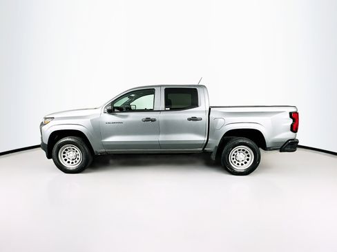 Used 2024 Chevrolet Colorado W/T image 4
