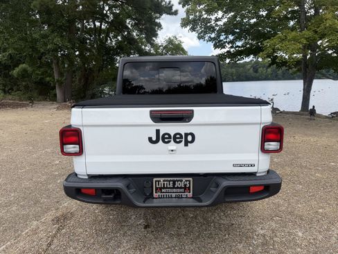 Used 2020 Jeep Gladiator Sport w/ Quick Order Package 24S AWD/4WD image 4