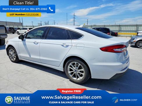 Used 2019 Ford Fusion SE FWD image 3