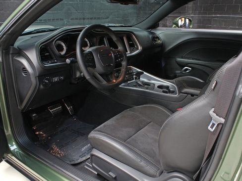 Used 2023 Dodge Challenger R/T Scat Pack RWD image 40