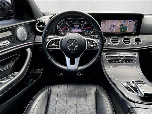 Used 2019 Mercedes-Benz E 300 image 7