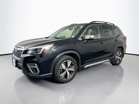 Used 2021 Subaru Forester Touring AWD/4WD image 2