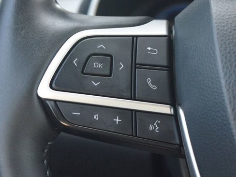 Used 2024 Toyota Highlander Platinum image 10