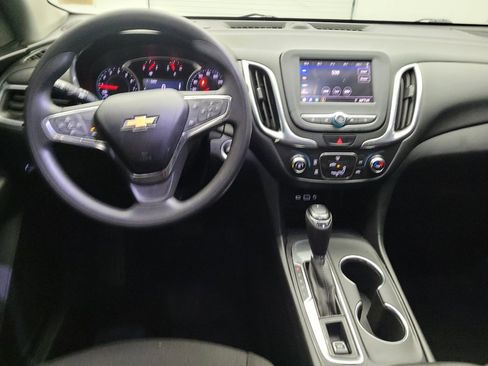 Used 2021 Chevrolet Equinox LT FWD image 22