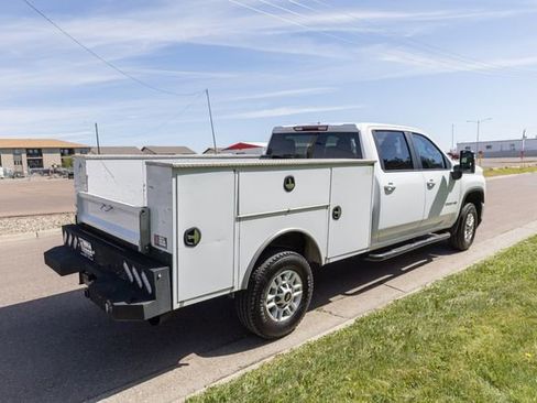 Used 2024 Chevrolet Silverado 2500 LT w/ Convenience Package AWD/4WD image 5