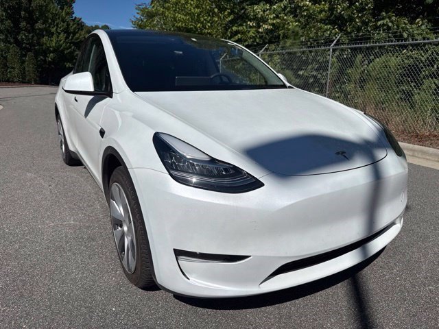 Used 2023 Tesla Model Y Long Range AWD/4WD image 11