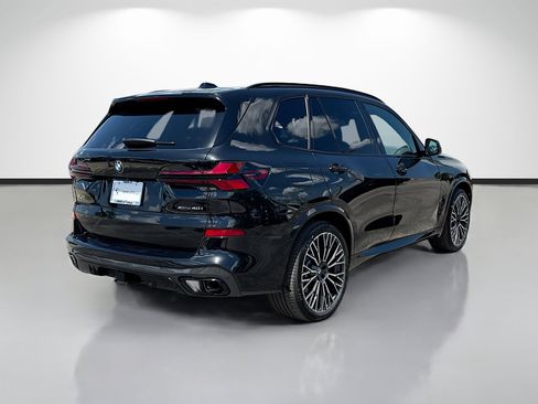 New 2026 BMW X5 xDrive40i w/ M Sport Package AWD/4WD image 3