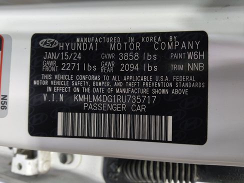 Used 2024 Hyundai Elantra SEL image 33