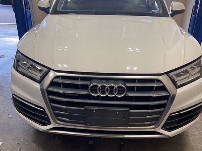 Used 2018 Audi Q5 2.0T Premium Plus w/ Premium Plus Package