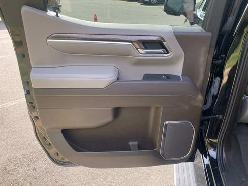 Used 2024 Chevrolet Silverado 1500 LTZ image 10