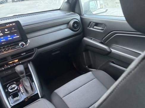 New 2026 Chevrolet Colorado W/T image 24