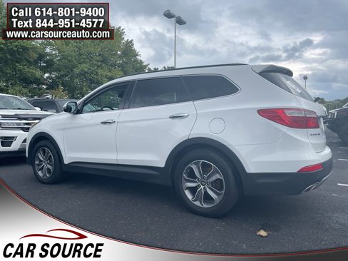 Used 2013 Hyundai Santa Fe GLS image 4