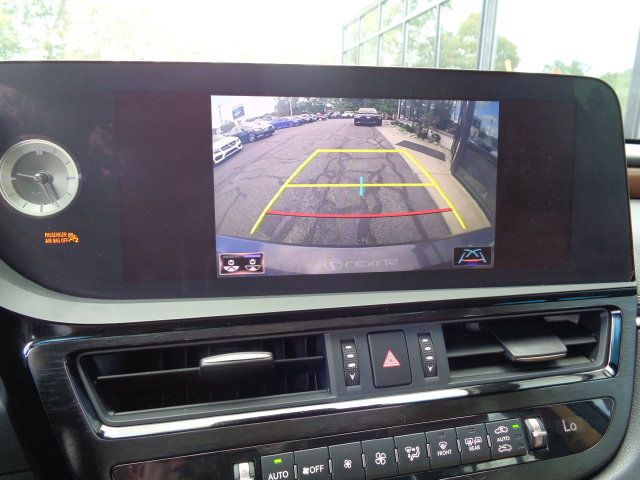 Used 2022 Lexus ES 350 w/ Premium Package FWD image 13