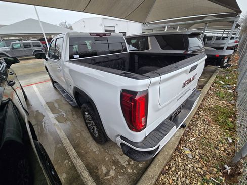 Used 2020 GMC Sierra 1500 AT4 w/ AT4 Premium Package image 5