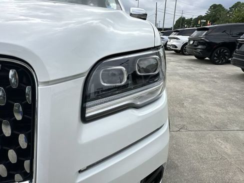 Certified 2024 Lincoln Navigator Black Label AWD/4WD image 9