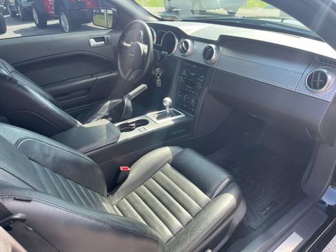 Used 2008 Ford Mustang GT RWD image 11