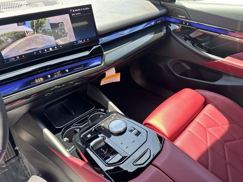 Certified 2026 BMW 540i xDrive AWD/4WD image 27