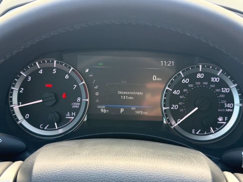 Certified 2025 Toyota Highlander XLE FWD image 24