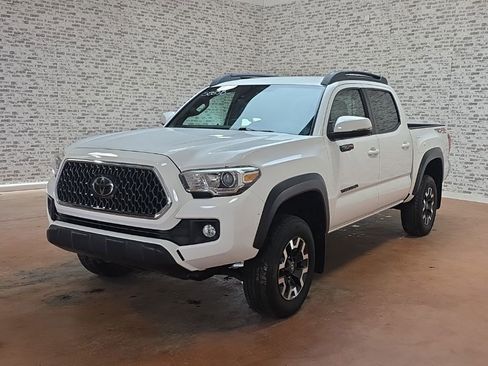 Used 2019 Toyota Tacoma TRD Off-Road image 12